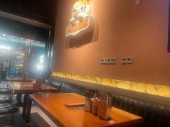 -HUZI虎滋精酿餐吧(京西大悦城店)