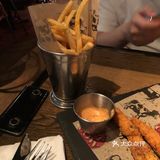 晚上正好走进了这家fat