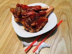 金牌酱棒骨-上关雪東北菜(中房金谊店)