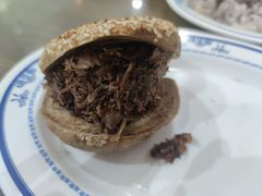烧饼夹烧牛羊肉-老爆肚满五香烧牛羊肉
