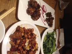 iphone_upload_pic-峨嵋小镇·川菜(勒泰中心店)
