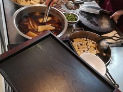 -松树干拌面店