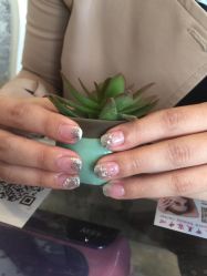 -小红楼美甲美容中心