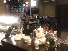 -钟书阁(松江泰晤士小镇店)