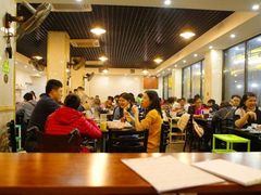 大堂-牛一煲美食(江高店)