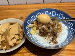 -红猪卤肉饭(大西洋美食城店)