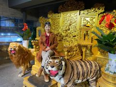 -八一好吃街·高品美食广场