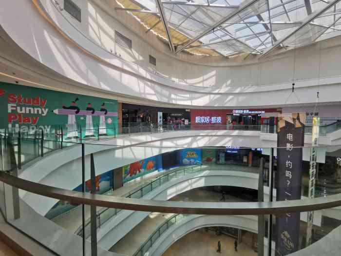 怡丰城最大优点是免费停车广州佛山停车费不断上涨能保持一直免费太赞