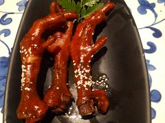 吮指鸡爪-桂满陇天书(南京德基旗舰店)