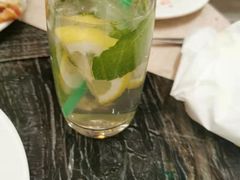 -东方红海鲜百汇(国际大厦店)