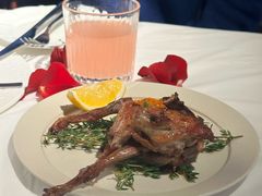 花椒鸽子-LESCEDARS Brasserie Bistro香柏树