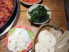 -四小区火锅·巷子里的重庆火锅(花照壁店)