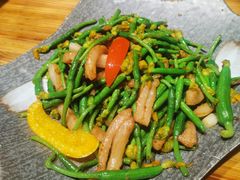 -花溪雨·森林餐厅(石基店)