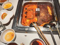 -海底捞火锅鲜切牛肉主题店(长寿路店)