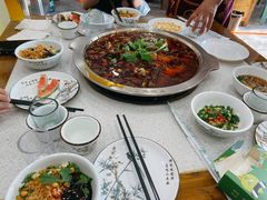 -老表牌·蛙蛙鸡冷锅鱼(成都东站店)
