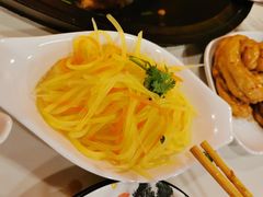 炝拌土豆丝-江湖水乡铁锅炖魚(周庄嘉园店)