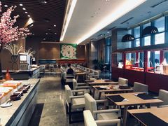 -苏州汇融广场假日酒店