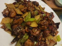 特色干炒鸡-满堂春特色餐馆