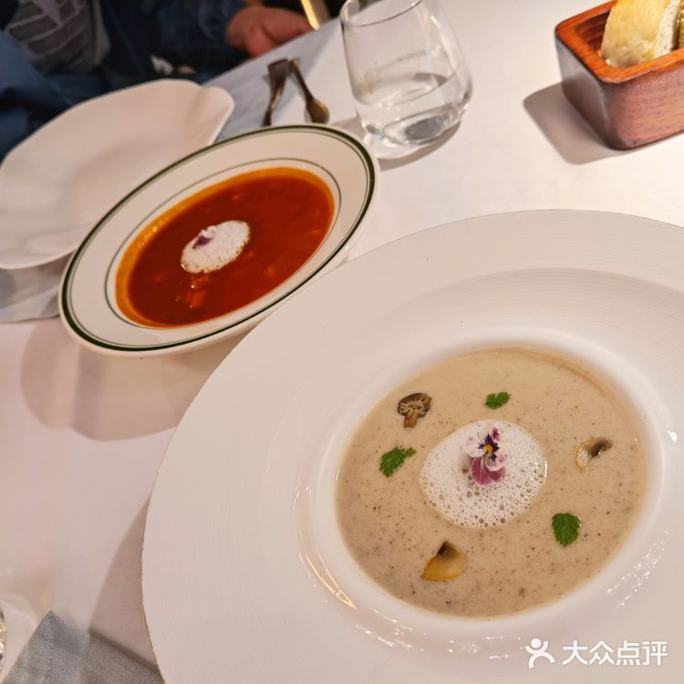 吃喝玩乐+拍照=一站式拥有