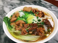 秘制牛腩拼猪肠-珍珍小食店(西华路店)