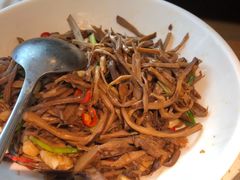-江渔儿酸菜鱼(奥园广场金发购物中心店)