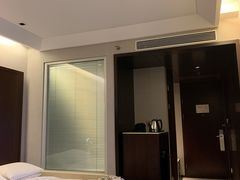 -上海龙之梦万丽酒店