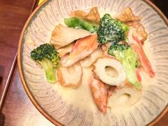 -8PINTS八品脱·日料·烧鸟·精酿小酒馆(莘庄店)