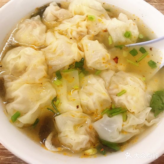 吕家海鲜馄饨(塔下街店)