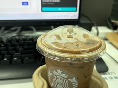 -星巴克(郑州曼哈顿广场店)