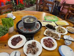 -五指山生态小黄牛(皮皮虾海鲜广场店)