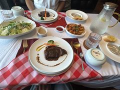 -百纳·维萨吧西餐厅(百纳瑞汀酒店)