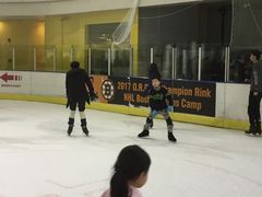 -冠军冰场CHAMPION RINK(百联又一城店)