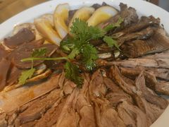 -潮界(LU·ONE凯德晶萃广场店)