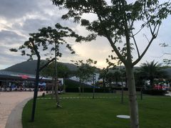 -亚龙湾中心广场