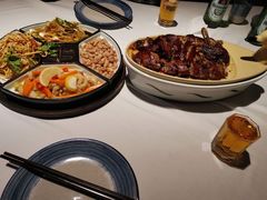 -八府香鸭·啫啫煲(华山路店)