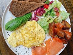 -Brut Eatery Wine Bar & Restaurant (建国东路店)