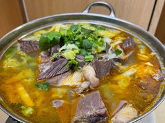 -闫家驴肉老店(华电一校店)
