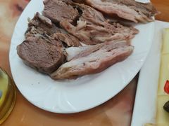 -苏莱特色牛骨滩羊手抓馆(长城东街总店)