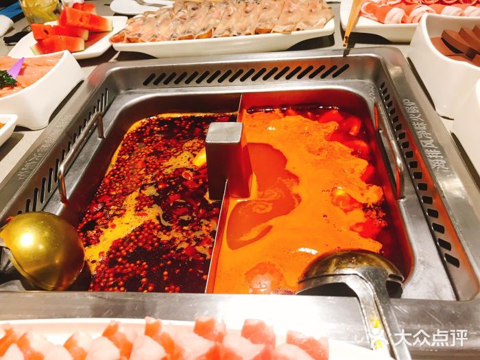 海底捞火锅(华清店)番茄锅底图片