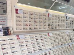 -诺柯视眼镜-蔡司依视路官方工厂店(淞南一店)