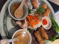 -大头虾越式风味餐厅(光明广场店)