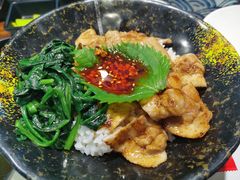 炭烤猪五花肉盖饭-热血兄弟·炭火烤肉(融侨中心店)