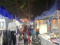 -吴山路夜市