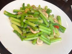 -赶海部落海鲜城(海阳路店)