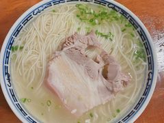 白汤面底-同得兴 Since·1995 传统苏式面馆(十全街店)