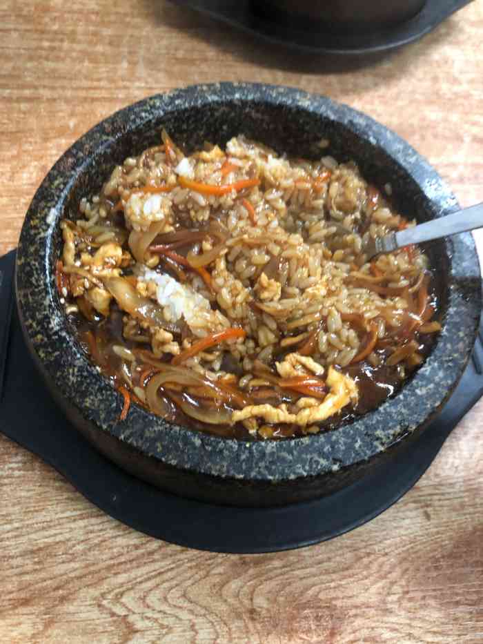 满都拉炭火烤肉-"几年前出差在高碑店,无意间发现了这家小小.