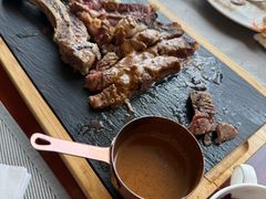 -东西风牛排馆周末烧烤自助(首都机场希尔顿店)
