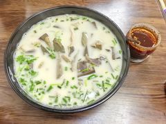 -津津老鸭粉丝馆(正东路店)