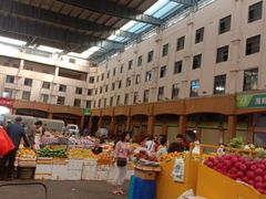 -三亚新鸿港水果一级批发市场