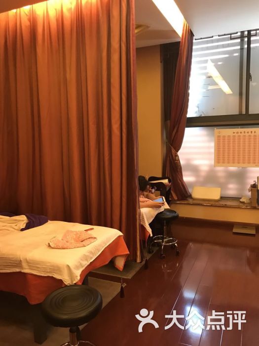 洪光经络养生馆(巨野路店)图片 - 第2张